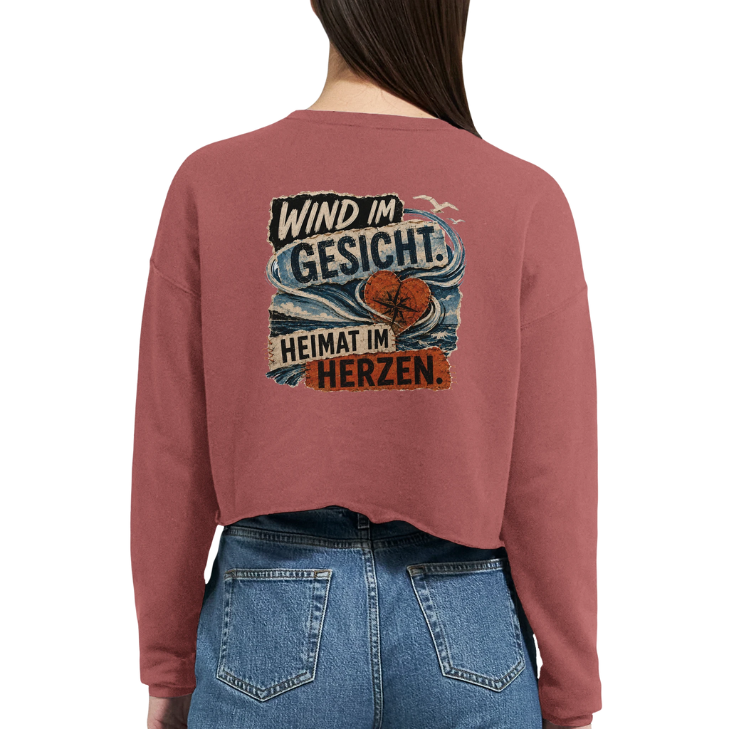 Damen-Pullover in Staubblau mit Motiv „Wind im Gesicht. Heimat im Herzen.“
