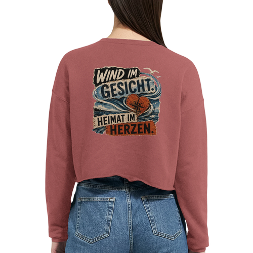 Damen-Pullover in Staubblau mit Motiv „Wind im Gesicht. Heimat im Herzen.“