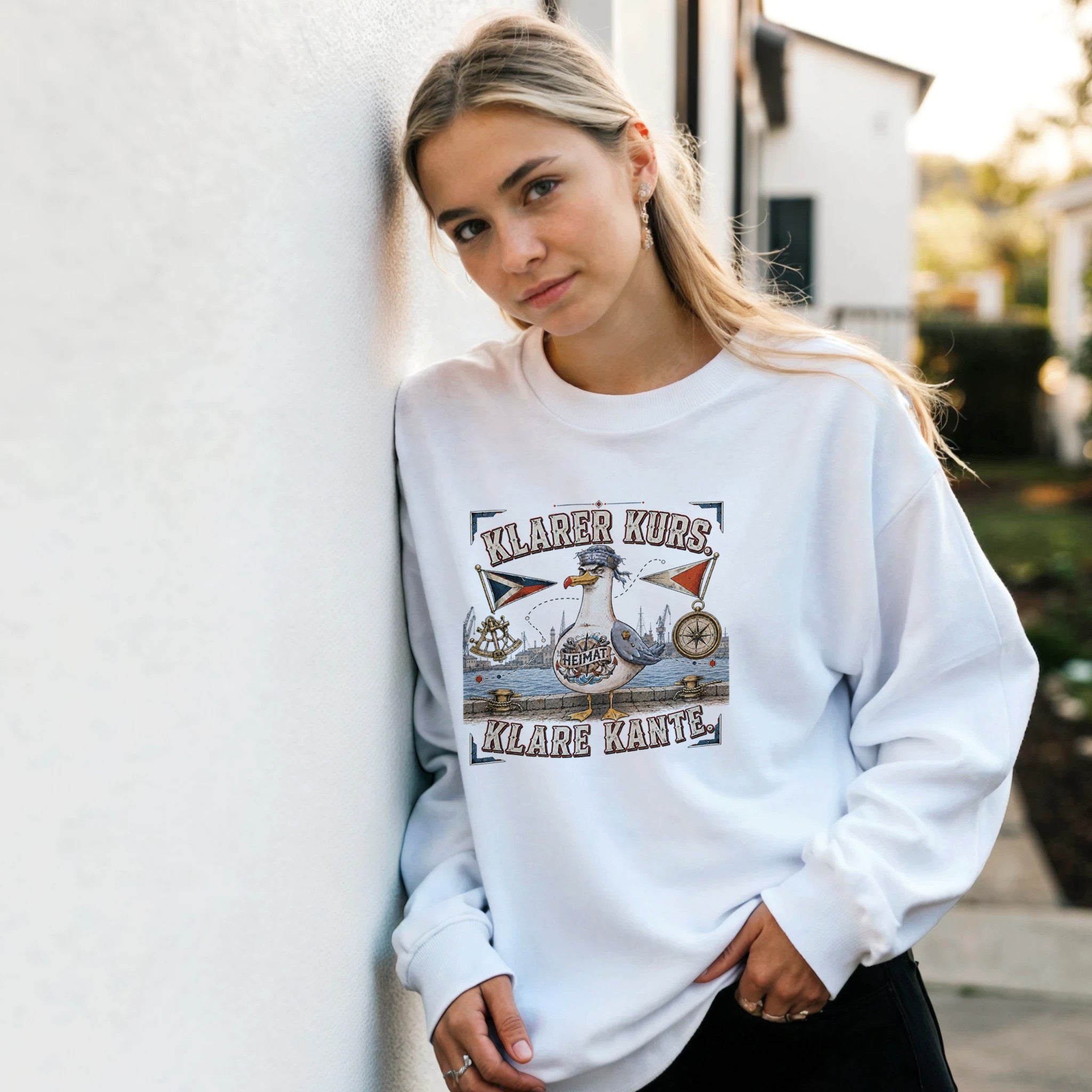 Pullover in Hellrosa mit Motiv „Klarer Kurs. Klare Kante. Möwe“