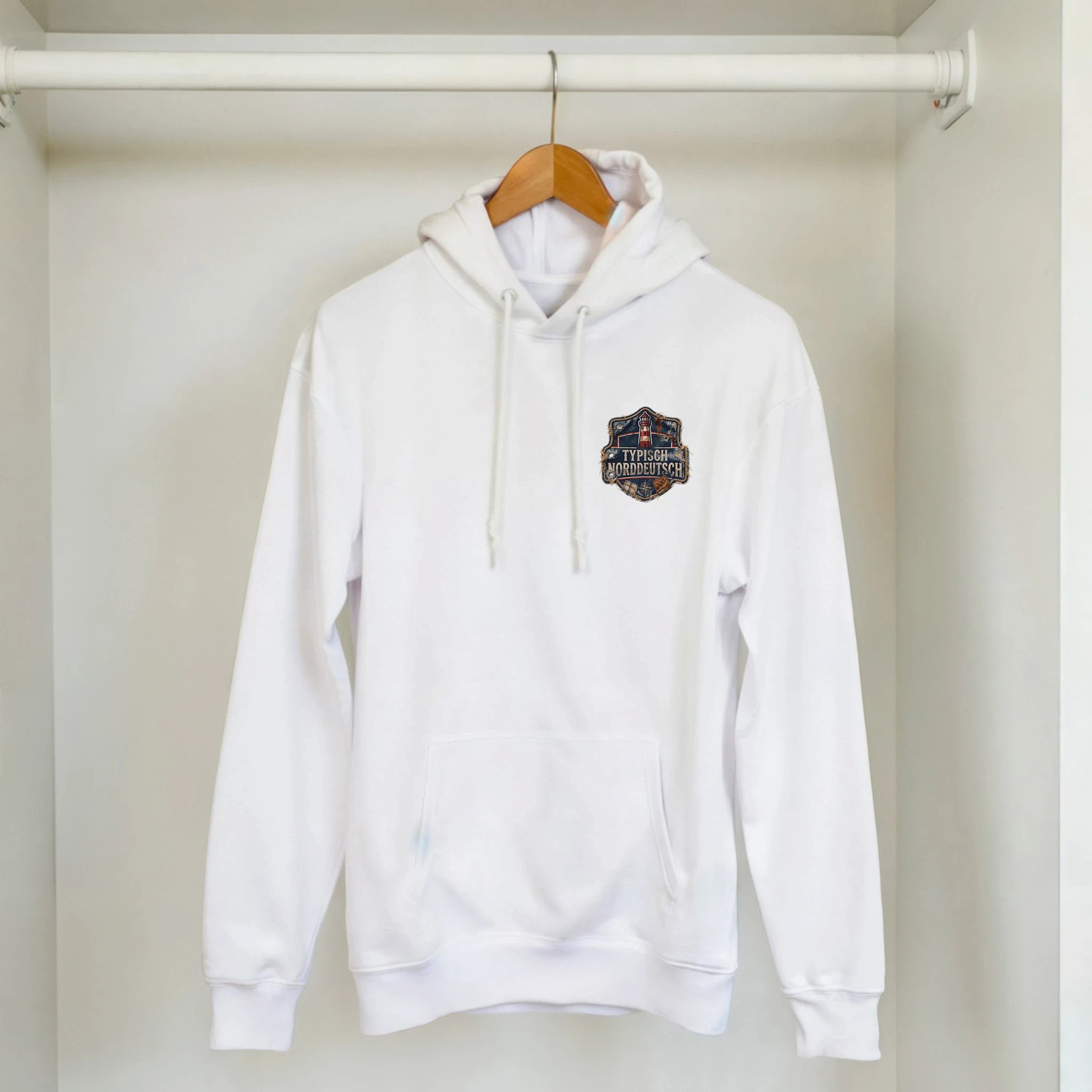 Hoodie in Hellrosa mit Motiv „Zuhause ist, wo Moin genügt. Möwe“