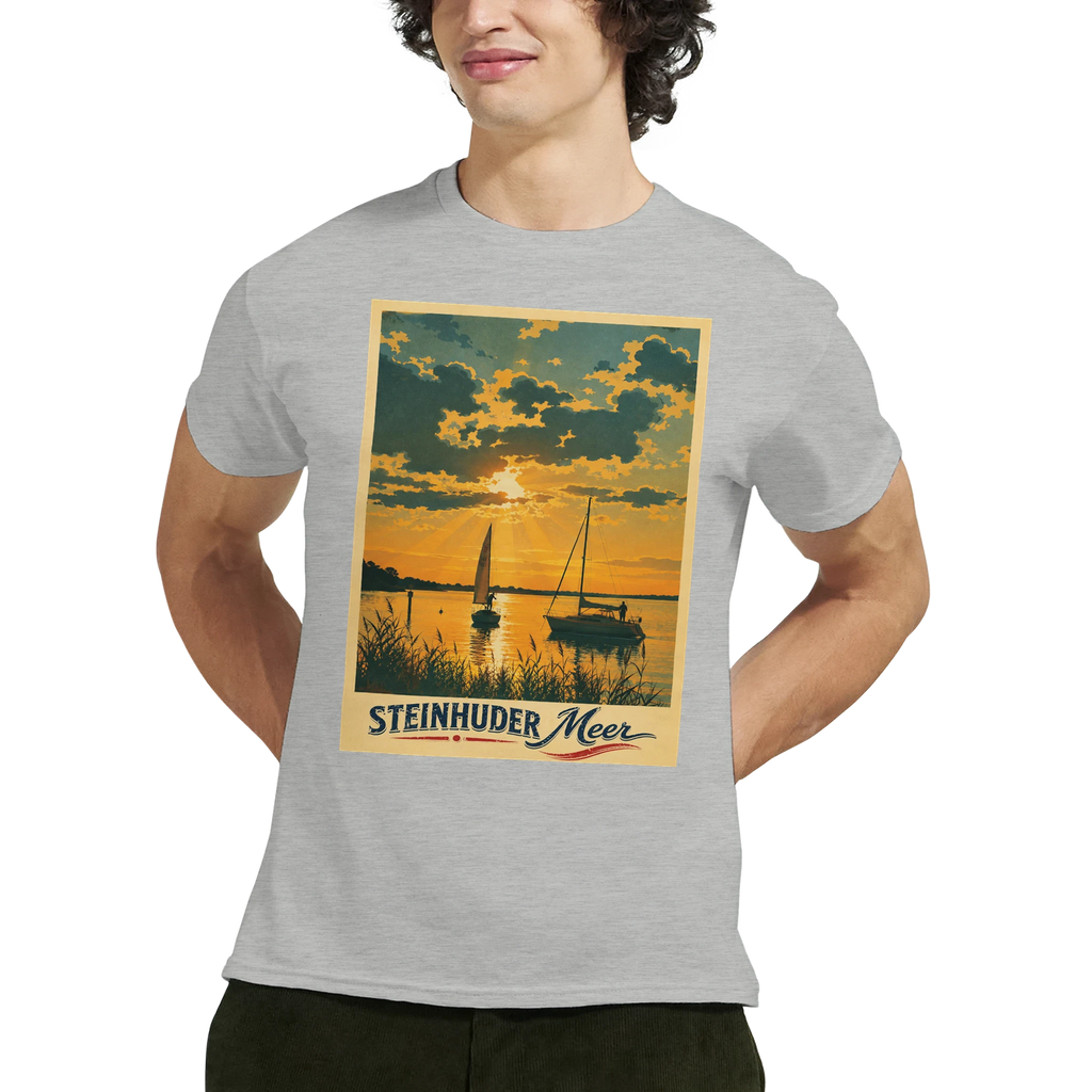 T-Shirt in Sand mit Motiv „Segler am Steinhuder Meer beim Sunset“