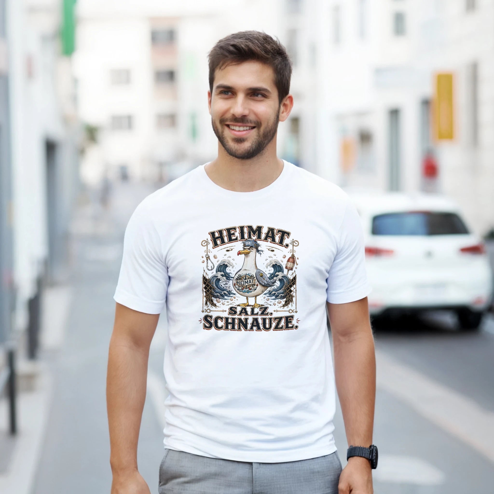T-Shirt in Natur mit Motiv „Heimat Salz Schnauze Möwe“