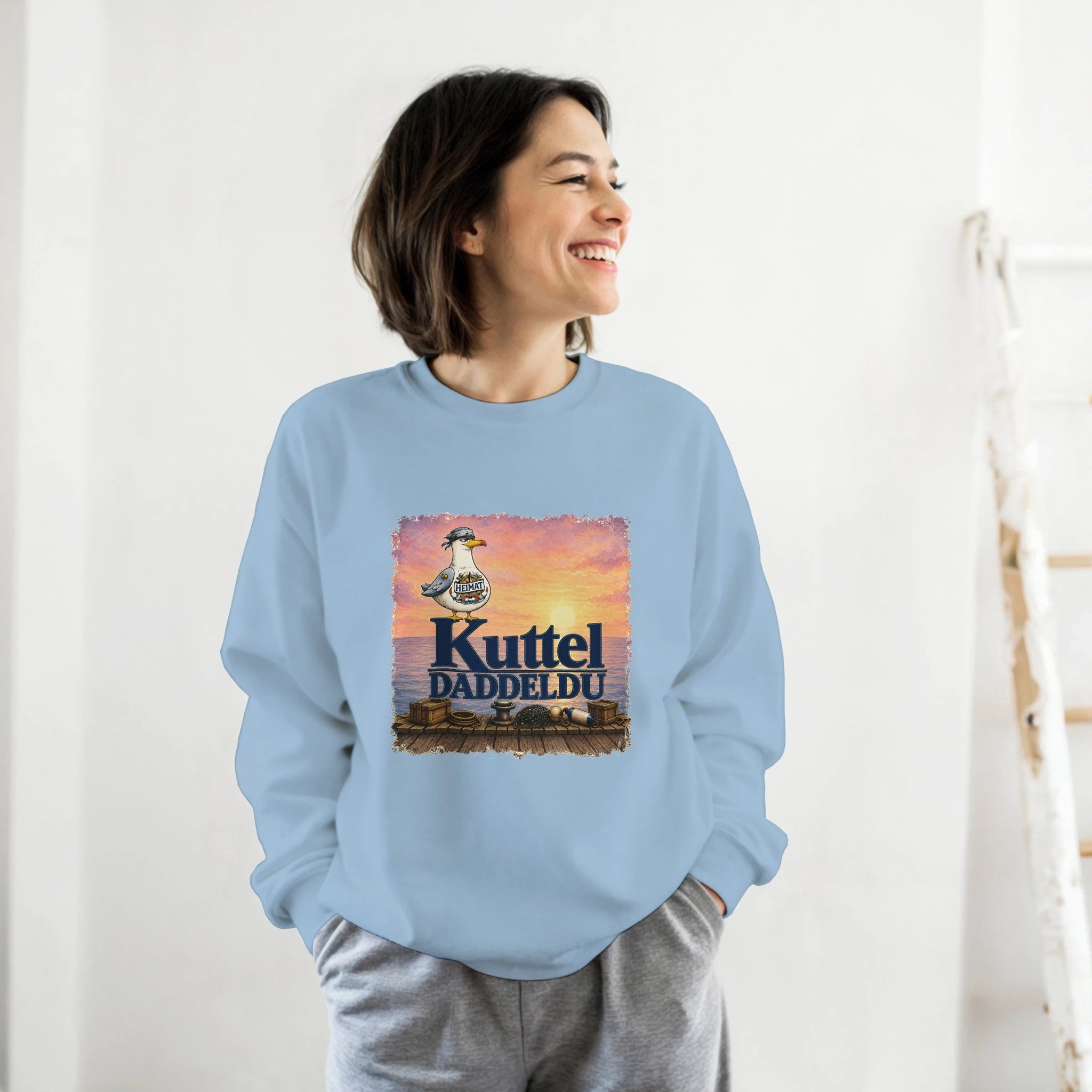 Pullover in Sand mit Motiv „Kuttel Daddeldu“
