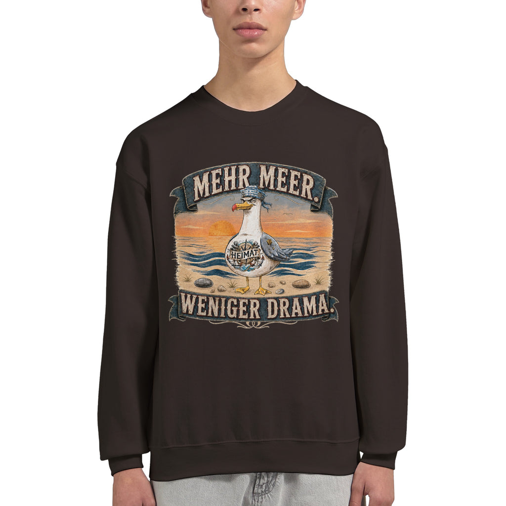 Pullover in Sand mit Motiv „Mehr Meer. Weniger Drama.“