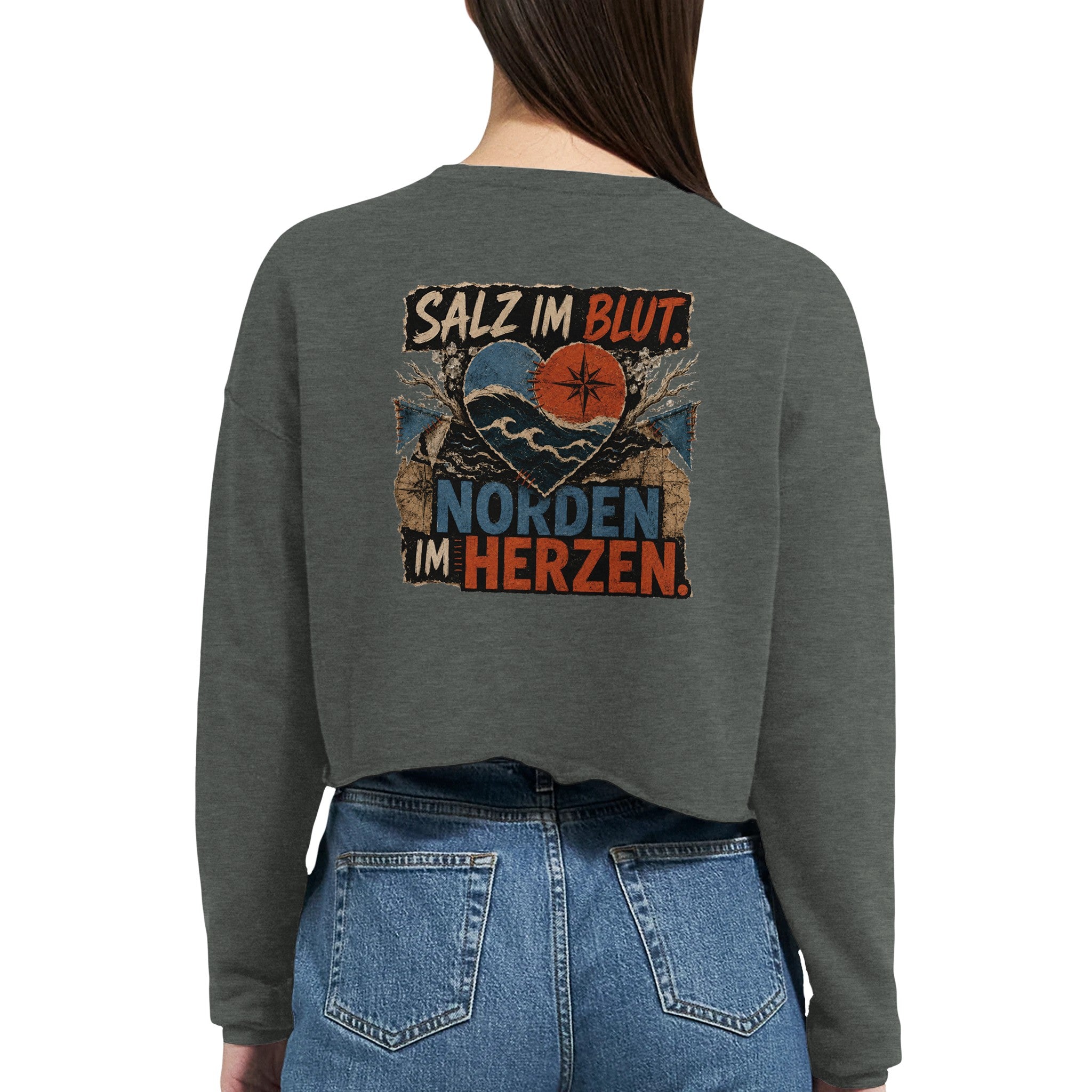Damen-Pullover in Staubblau mit Motiv „Salz im Blut. Norden im Herzen.“