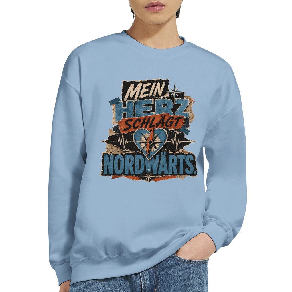 Pullover in Sand mit Motiv „Mein Herz schlägt NORDWÄRTS.“