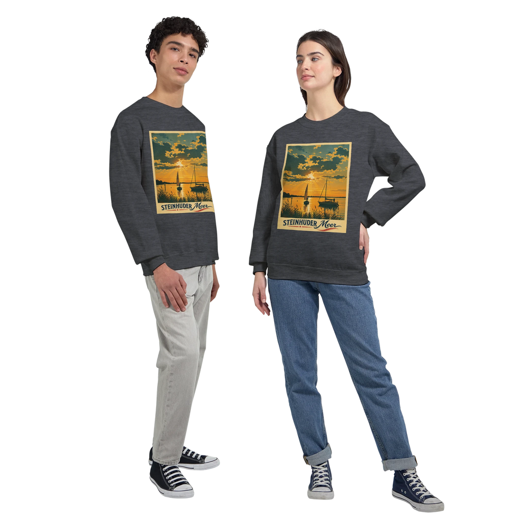 Pullover in Aschgrau mit Motiv „Segler am Steinhuder Meer beim Sunset“