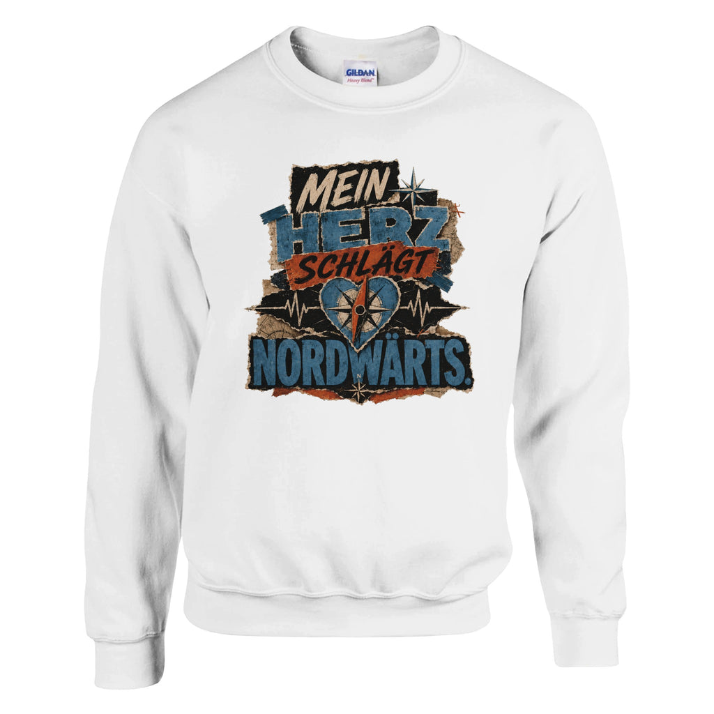 Pullover in Weiß mit Motiv „Mein Herz schlägt NORDWÄRTS.“