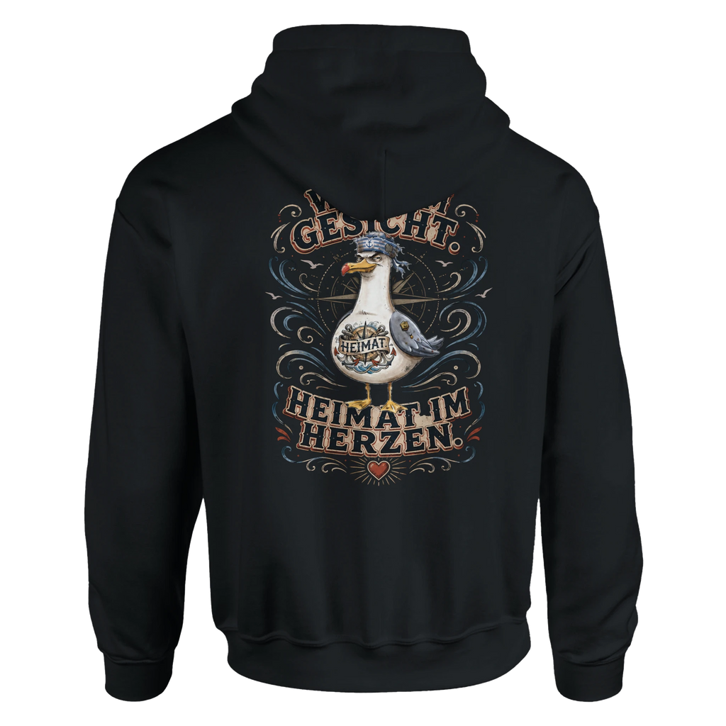 Hoodie in Weiß mit Motiv „Wind im Gesicht. Heimat im Herzen. Möwe“