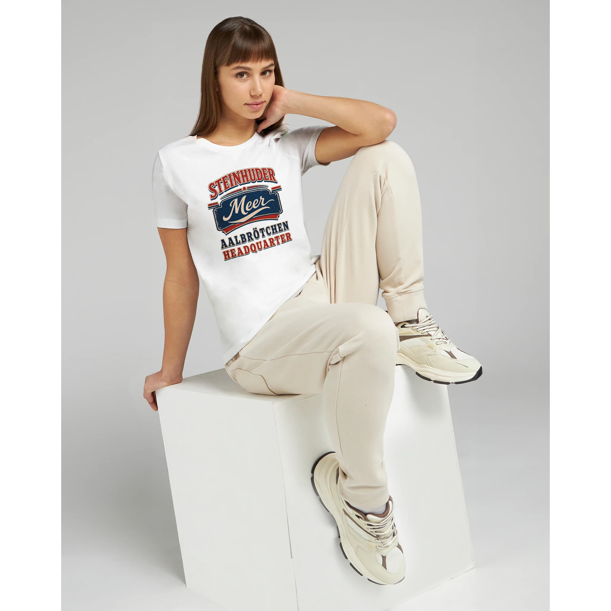 Damen-T-Shirt in Zitronengelb mit Motiv „Aalbrötchen“