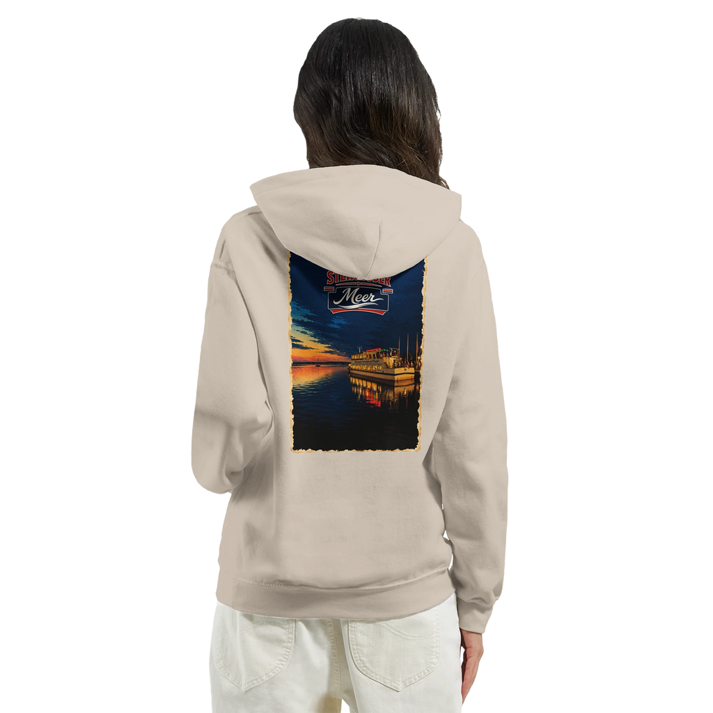 Hoodie in Sand mit Motiv „MS Steinhude Abendstimmung“