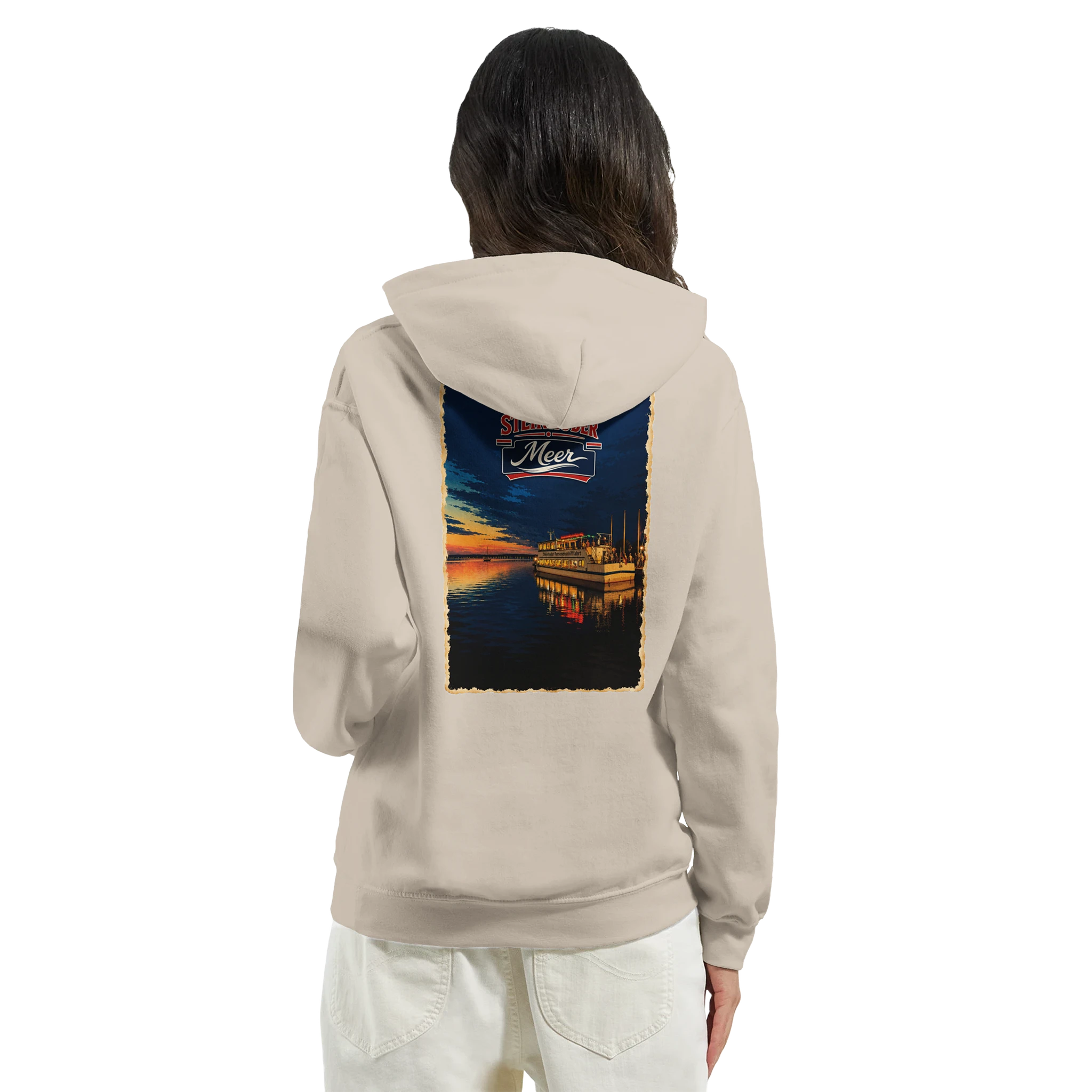 Hoodie in Sand mit Motiv „MS Steinhude Abendstimmung“