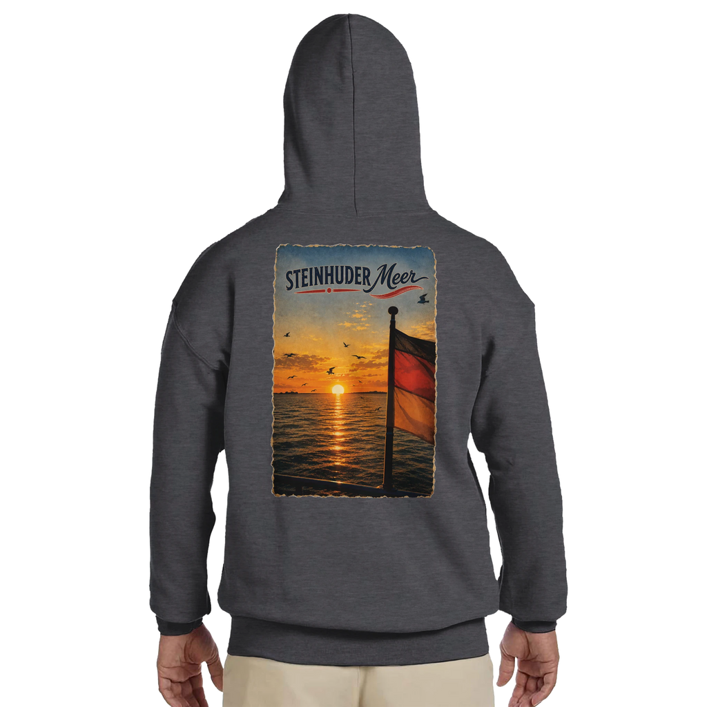 Hoodie in Sand mit Motiv „Flagge und Sunset“