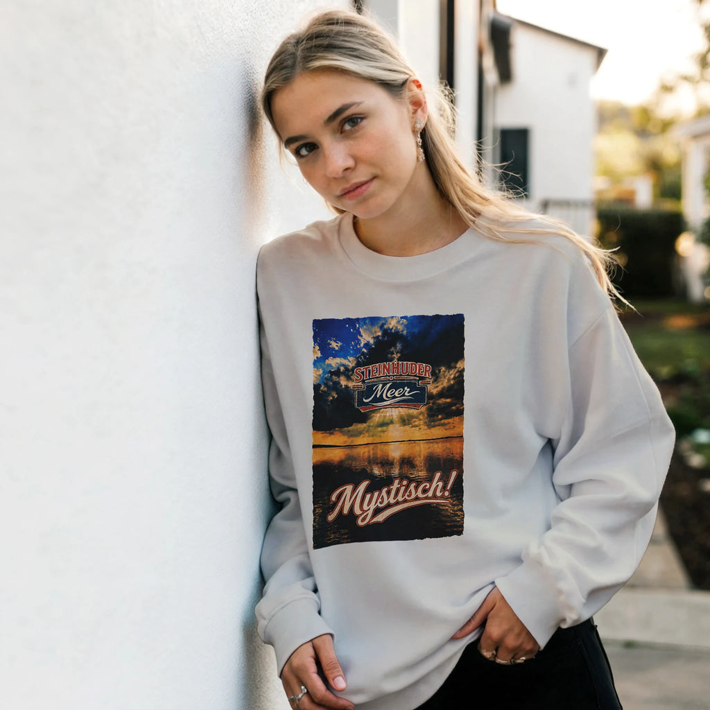 Pullover in Sand mit Motiv „Mystisch“
