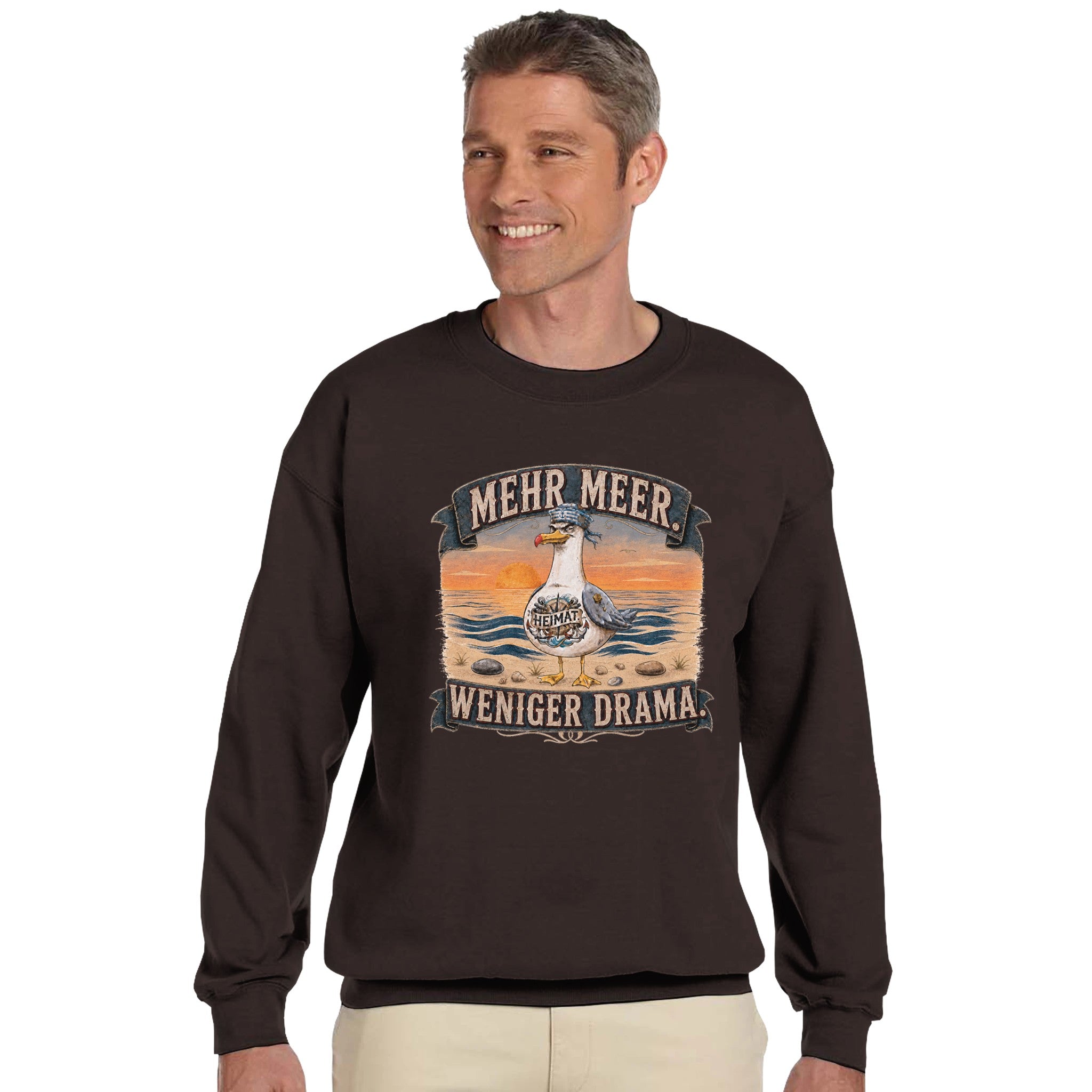 Pullover in Hellrosa mit Motiv „Mehr Meer. Weniger Drama.“