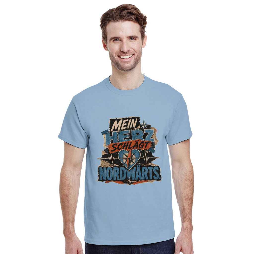 T-Shirt in Natur mit Motiv „Mein Herz schlägt NORDWÄRTS.“