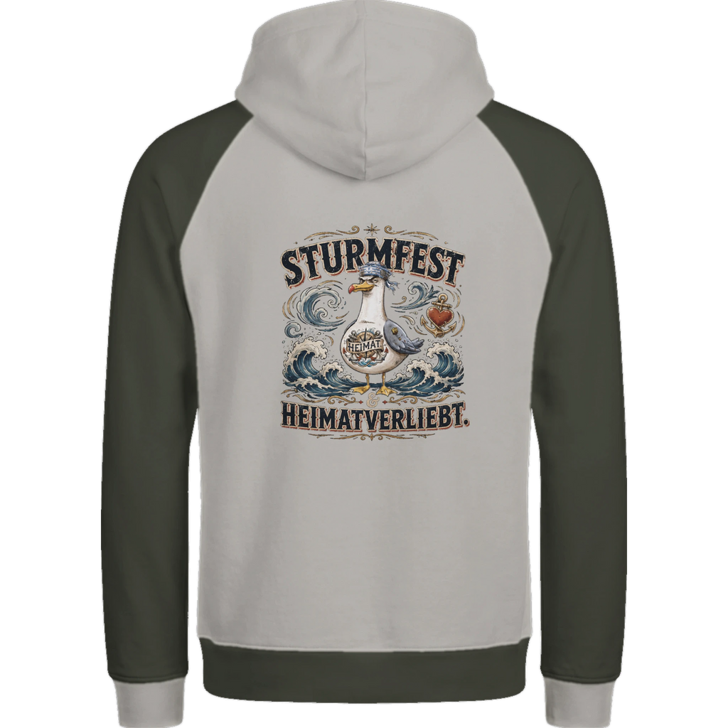 Hoodie in Ton mit Motiv „Sturmfest & Heimatverliebt Möwe“