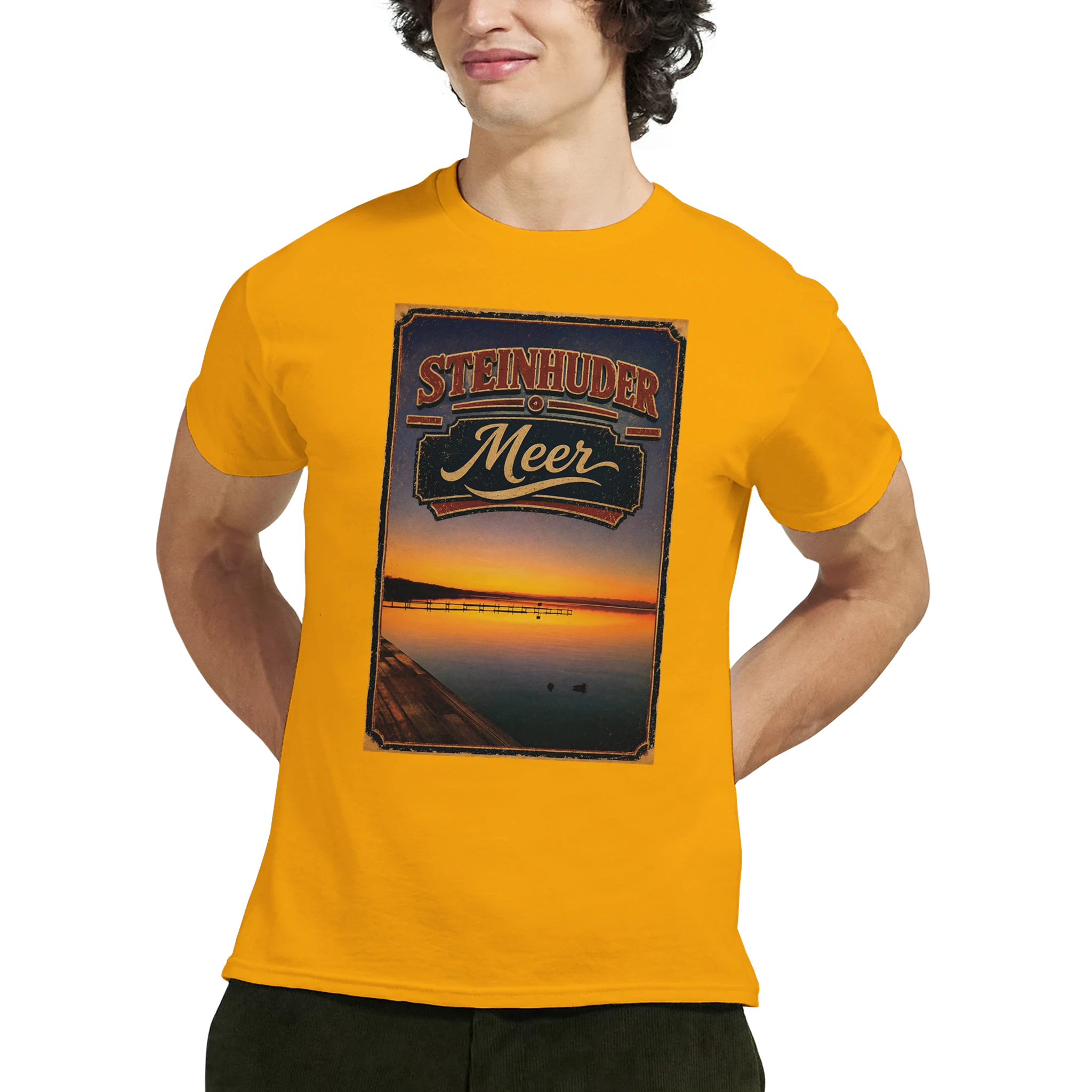 T-Shirt in Sand mit Motiv „Steg an der Planke“