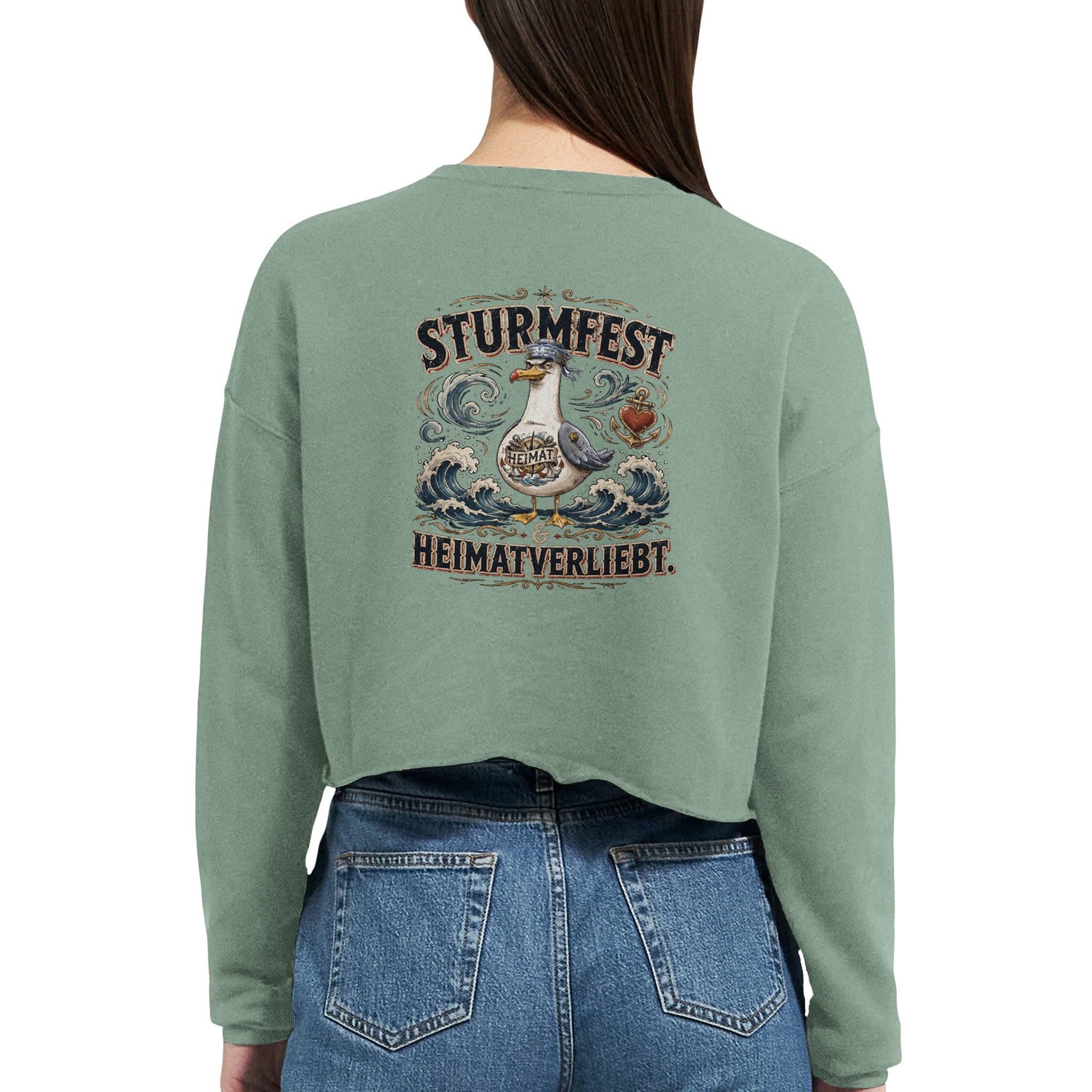 Damen-Pullover in Staubblau mit Motiv „Sturmfest & Heimatverliebt Möwe“