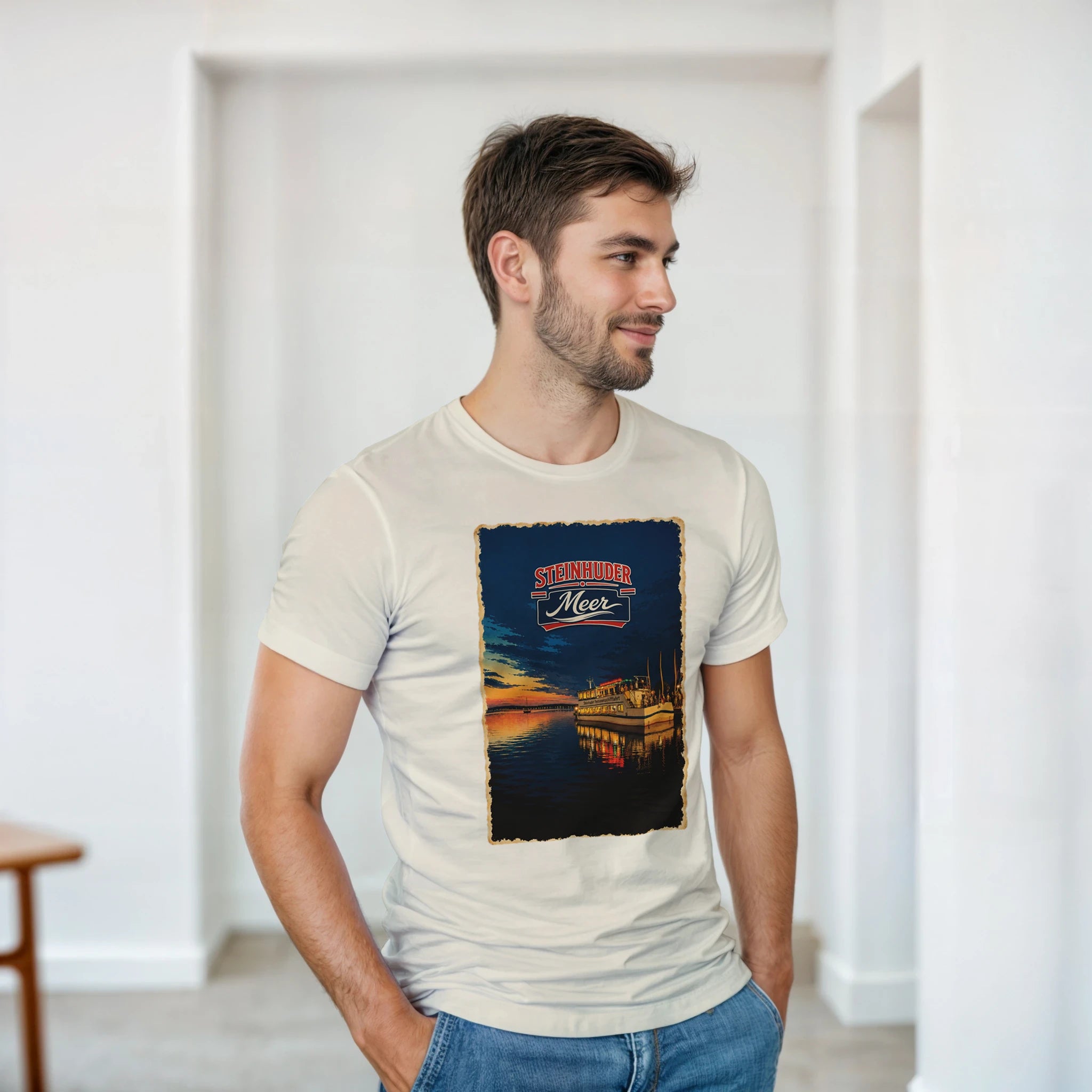 T-Shirt in Sand mit Motiv „MS Steinhude Abendstimmung“