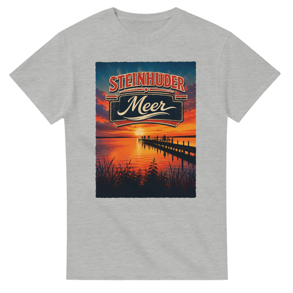 T-Shirt in Weiß mit Motiv „Sunset Ratskeller Steg am Steinhuder Meer“
