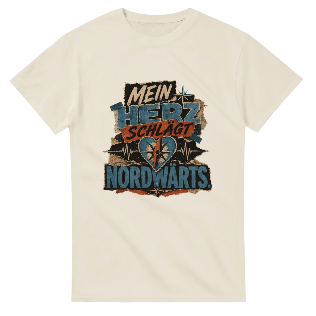 T-Shirt in Natur mit Motiv „Mein Herz schlägt NORDWÄRTS.“